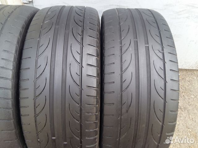 Комплект шин Hancook V12 evo2 245 / 45R19 Комплект шин Hancook V12 evo2 245 / 45R19