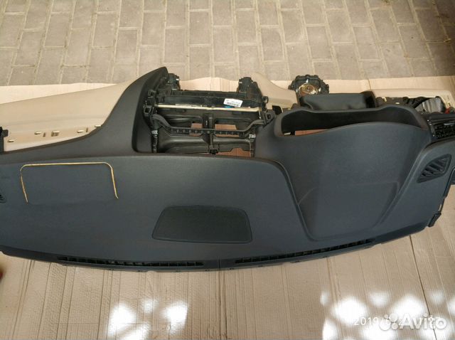 Торпеда BMW X3 f25 2014 г Кронштейна нет
