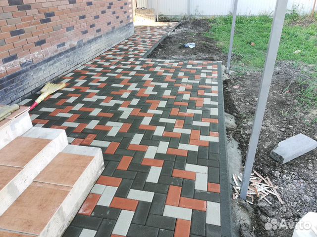 Укладка тротуарной плитки