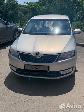 Skoda Rapid 1.6 AT, 2015, 76 000 км