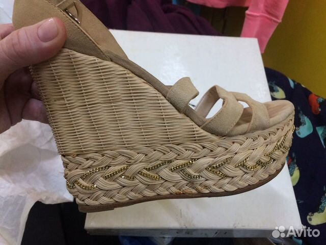 Босоножки женские Casadei 1117 замша, бежевый бу Босоножки женские Casadei 1117 замша, бежевый бу