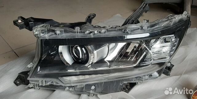 Toyota Land Cruiser Prado 150 фара ксенон