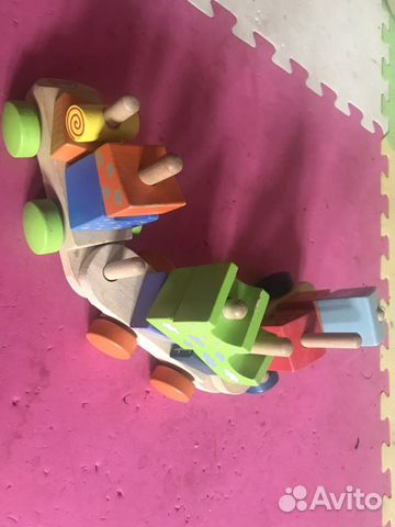 Паровозик деревянный Hape (Канада ) Паровозик деревянный Hape (Канада )