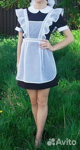 Платье с фартуком