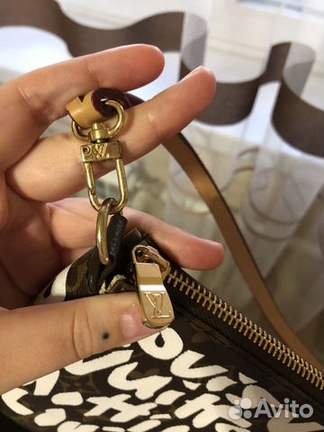 Сумочка Louis Vuitton Сумочка Louis Vuitton