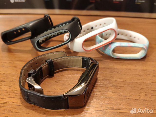 Xiaomi mi band 2 + браслеты к нему