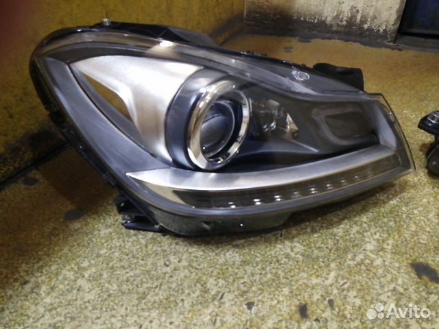 Фара мерседес w204 ксенон адаптив рестайлинг xenon Фара мерседес w204 ксенон адаптив рестайлинг xenon