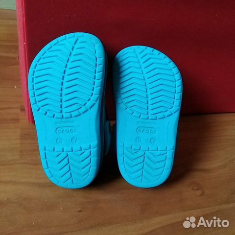Сабо Crocs утеплённые р.С6/С7(23-24) б/у Сабо Crocs утеплённые р.С6/С7(23-24) б/у