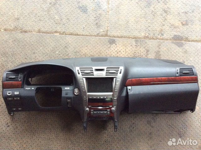Торпедо Lexus LS460 Торпедо Lexus LS460