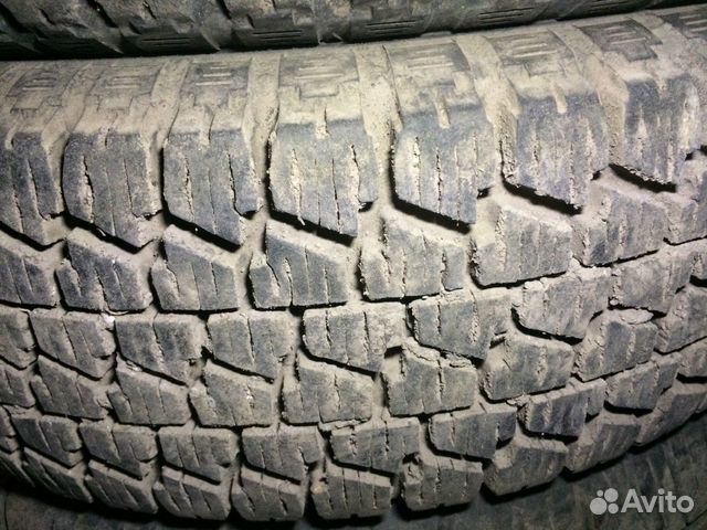Зима липучка Dunlop на 14 япония комплект Зима липучка Dunlop на 14 япония комплект