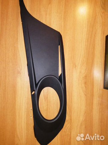 Решётка левая на бампер под птф фольксваген джетта Решётка левая на бампер под птф фольксваген джетта