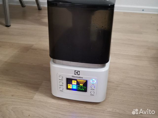Ультразвуковой увлажнитель Electrolux EHU-3515D Ультразвуковой увлажнитель Electrolux EHU-3515D