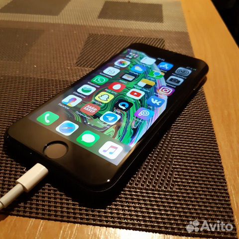 Телефон iPhone 7 32gb