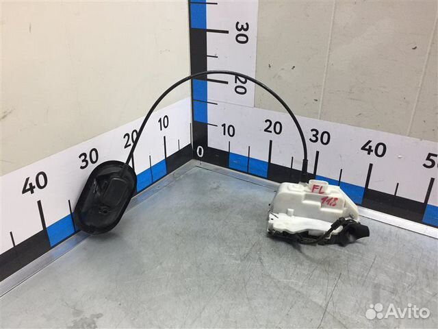 Замок двери передний левый Renault Megan 2 км