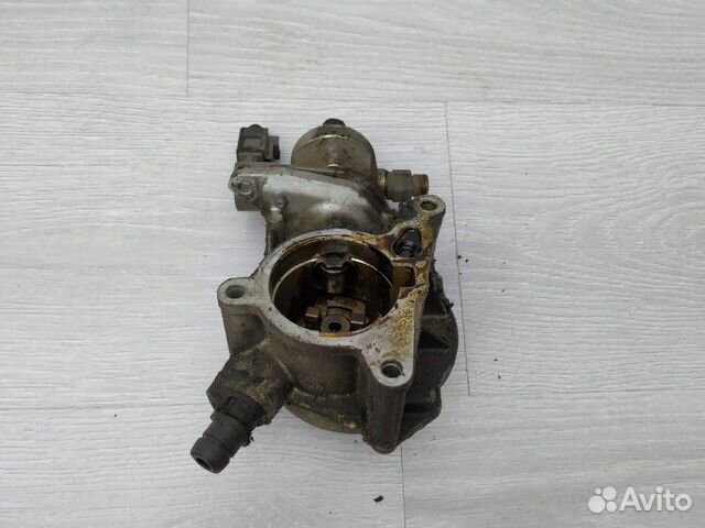 Насос вакуумный 06H145100AB VW Passat (B6) 2005-20