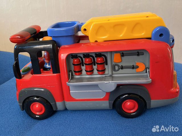 Пожарная машина со спецсигналами ELC Пожарная машина со спецсигналами ELC