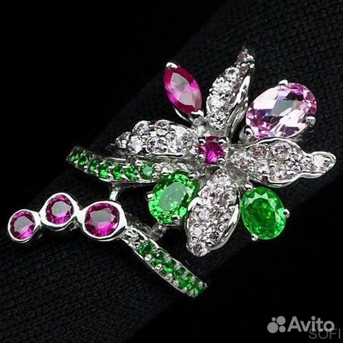 Серебряное кольцо с фианитами арт 21109