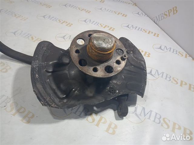 Кулак поворотный левый Mercedes E-Class W211 OM642 Кулак поворотный левый Mercedes E-Class W211 OM642