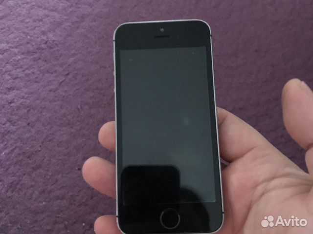 Телефон iPhone 5s Телефон iPhone 5s