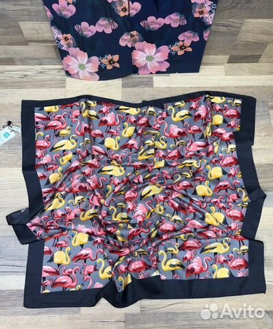 Новый женский шёлковый платок Gold Kashkha Новый женский шёлковый платок Gold Kashkha