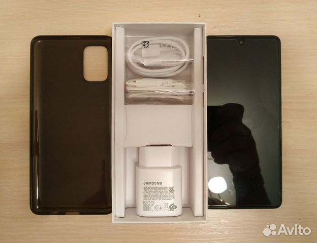 Продам смартфон Самсунг Гелакси А71 Продам смартфон Самсунг Гелакси А71