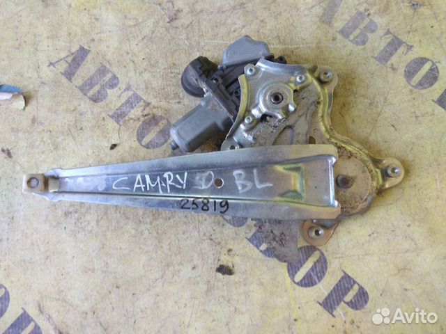 Стеклоподъемник задний левый Toyota Camry 50