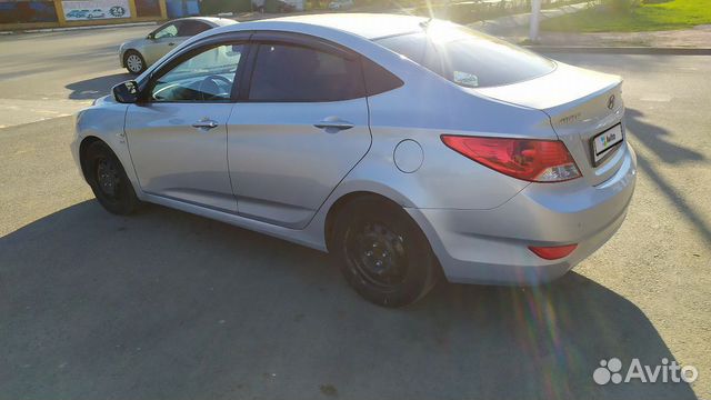 Hyundai Solaris 1.6 AT, 2011, 110 000 км Hyundai Solaris 1.6 AT, 2011, 110 000 км