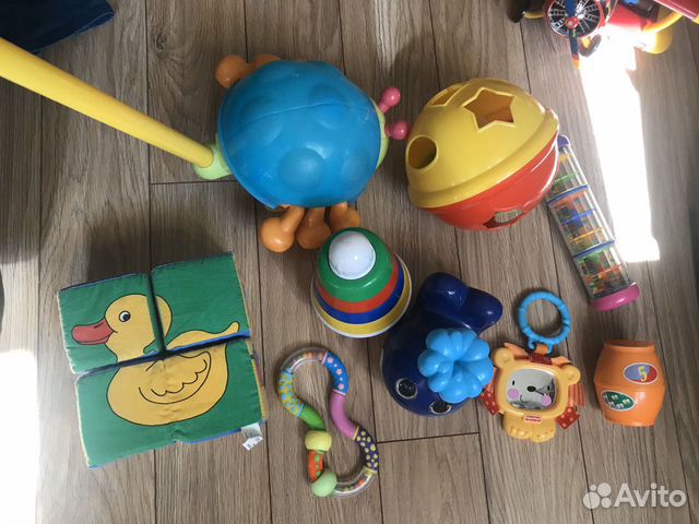 Развивающие игрушки пакетом