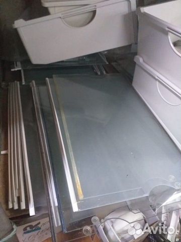 Полки стеклянные от холодильника Либхер оригинал Полки стеклянные от холодильника Либхер оригинал