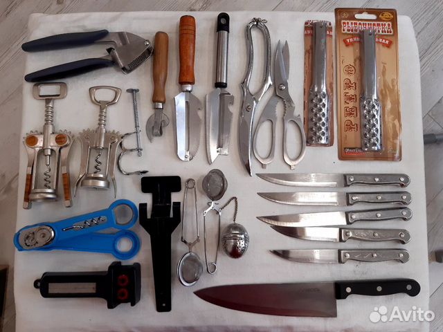 Штопор, ножи для чистки рыбы, овощей, затычка для