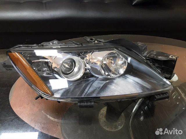 Фара правая Мазда сх-7 галоген