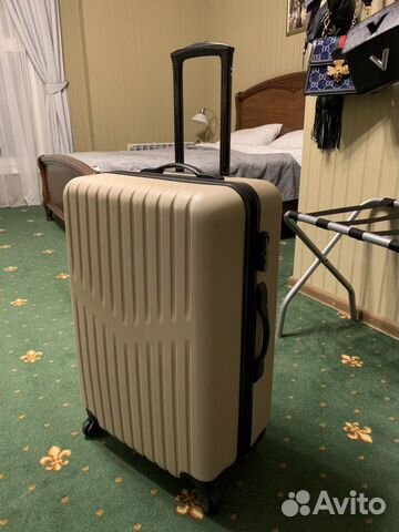 Чемодан на колесах