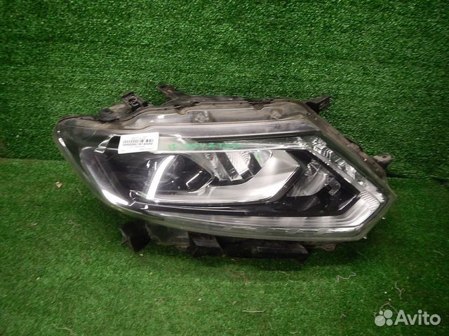 Фара правая Nissan X-Trail 3 t32 (13-17) LED 26010