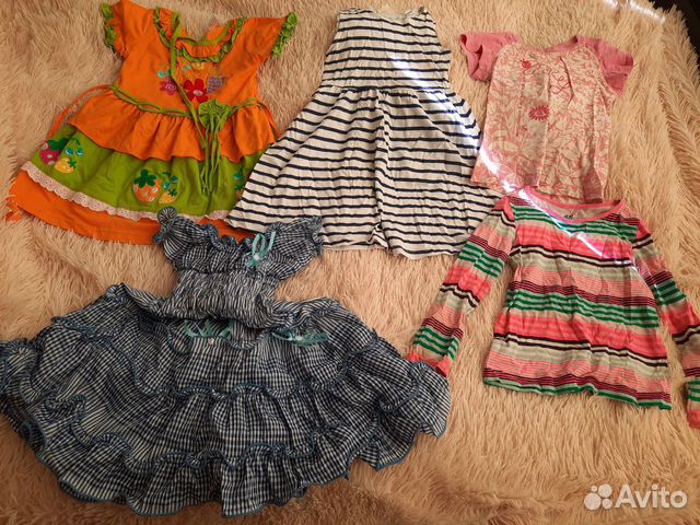 Вещи на девочку 3-5лет (платья, джинсы, футболки) Вещи на девочку 3-5лет (платья, джинсы, футболки)