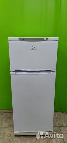 Холодильник Indesit