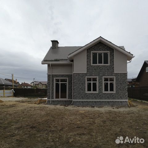 Дом 175 м² на участке 8 сот.