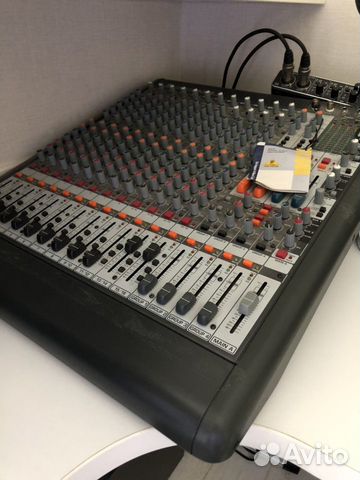 Микшерный пульт Behringer XL-1600 Микшерный пульт Behringer XL-1600