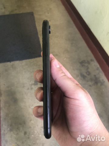 Телефон iPhone xr 64g Телефон iPhone xr 64g