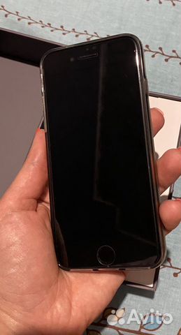 Телефон iPhone 8 Телефон iPhone 8