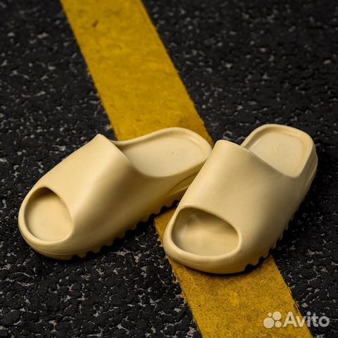 Adidas Yeezy Boost Slide Adidas Yeezy Boost Slide