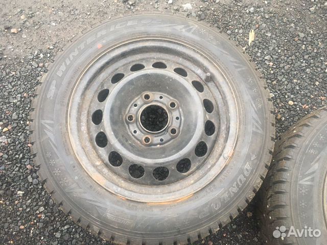 Продам 2 зимних колеса на BMW 195/60/15