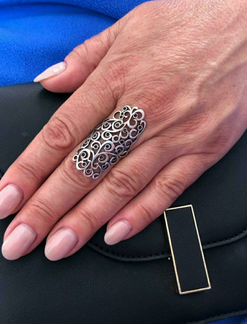 Серебряное кольцо