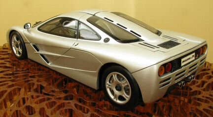McLaren F1 112 масштаб 1/12 Новый в коробке