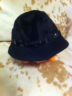 Новая черная шляпка бархатная р.56-58