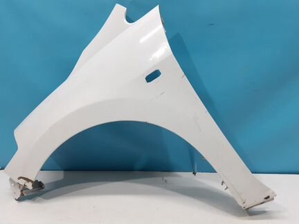 Крыло переднее левое Nissan Tiida 2007 - 2014