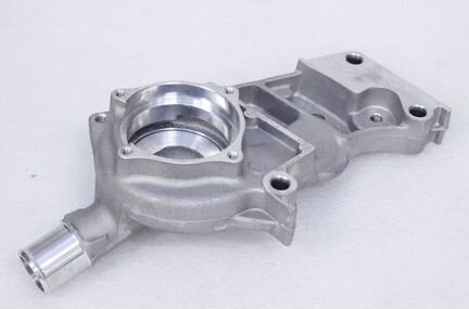 Корпус водяного насоса Ford Focus 98-05/Maverick