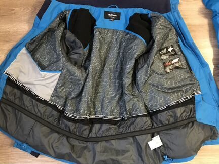 Горнолыжный костюм