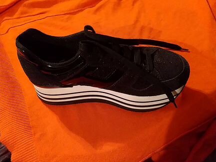 Кроссовки hogan