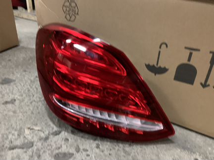 Фонарь левый Mercedes-Benz C-klasse W205 14-18