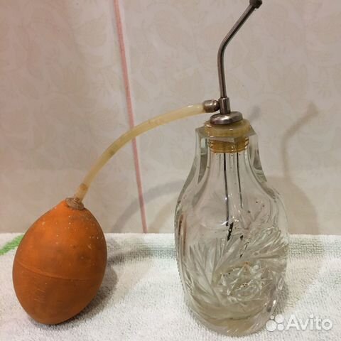 Антикварный флакон для духов с распылителем больш